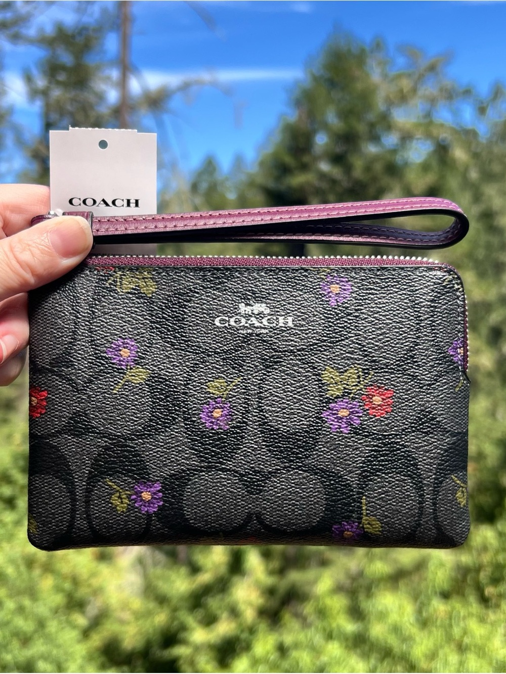 COACH Corner Zip Wristlet Wallet Signature Canvas Country Floral Print CM867 NWT